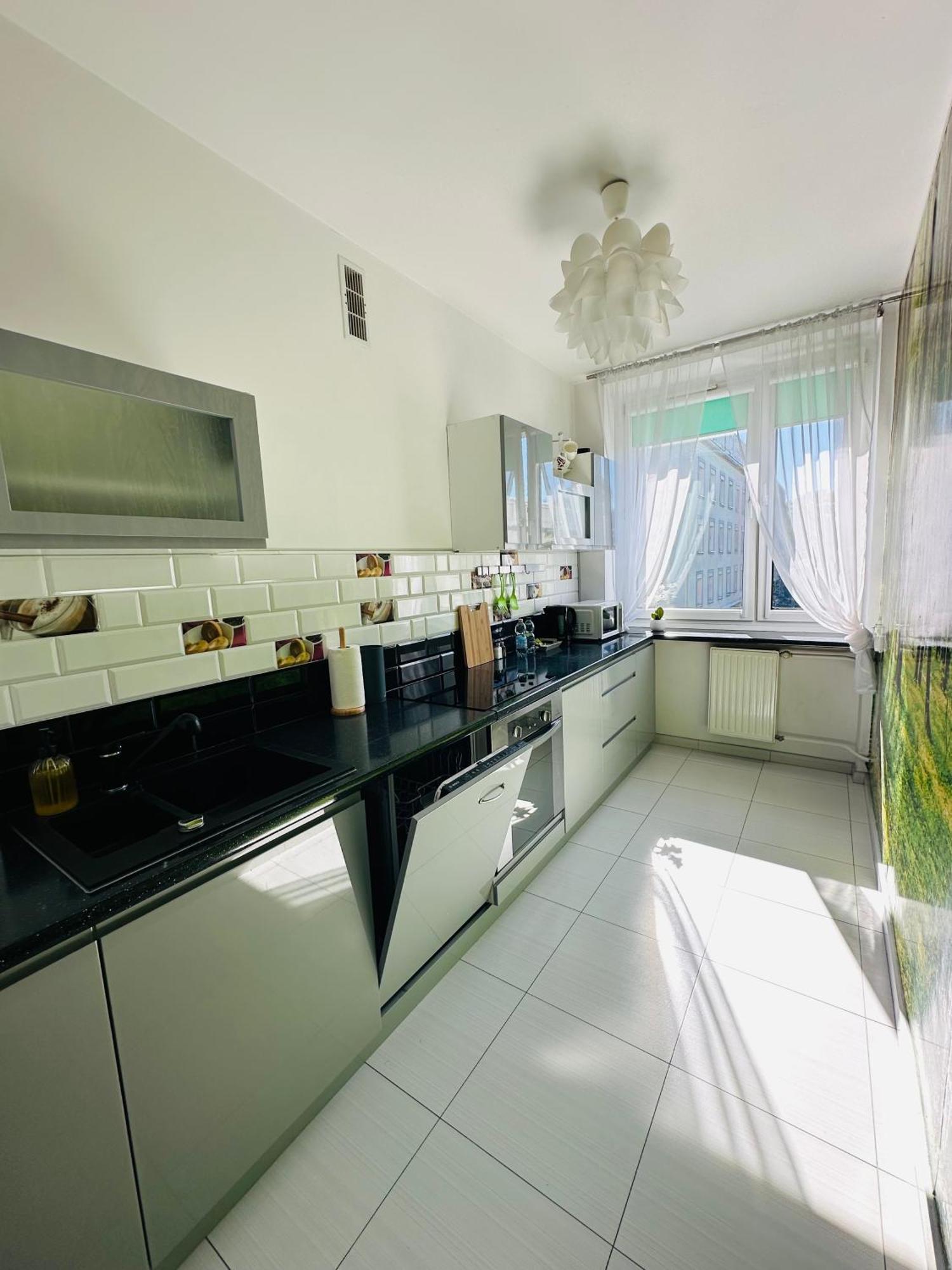 City Apartment Czestochowa Centrum 2-Bedroom Buitenkant foto